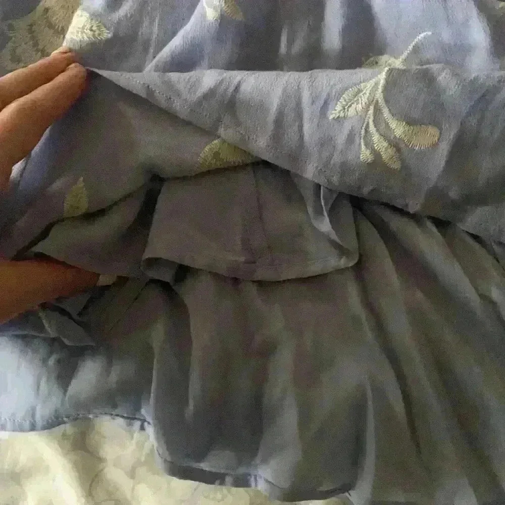 Lush embroidered dress - Picture 12 of 12